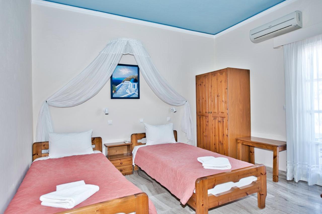 Villa Nikos Karamolegkos Kamari Kamári Exterior foto