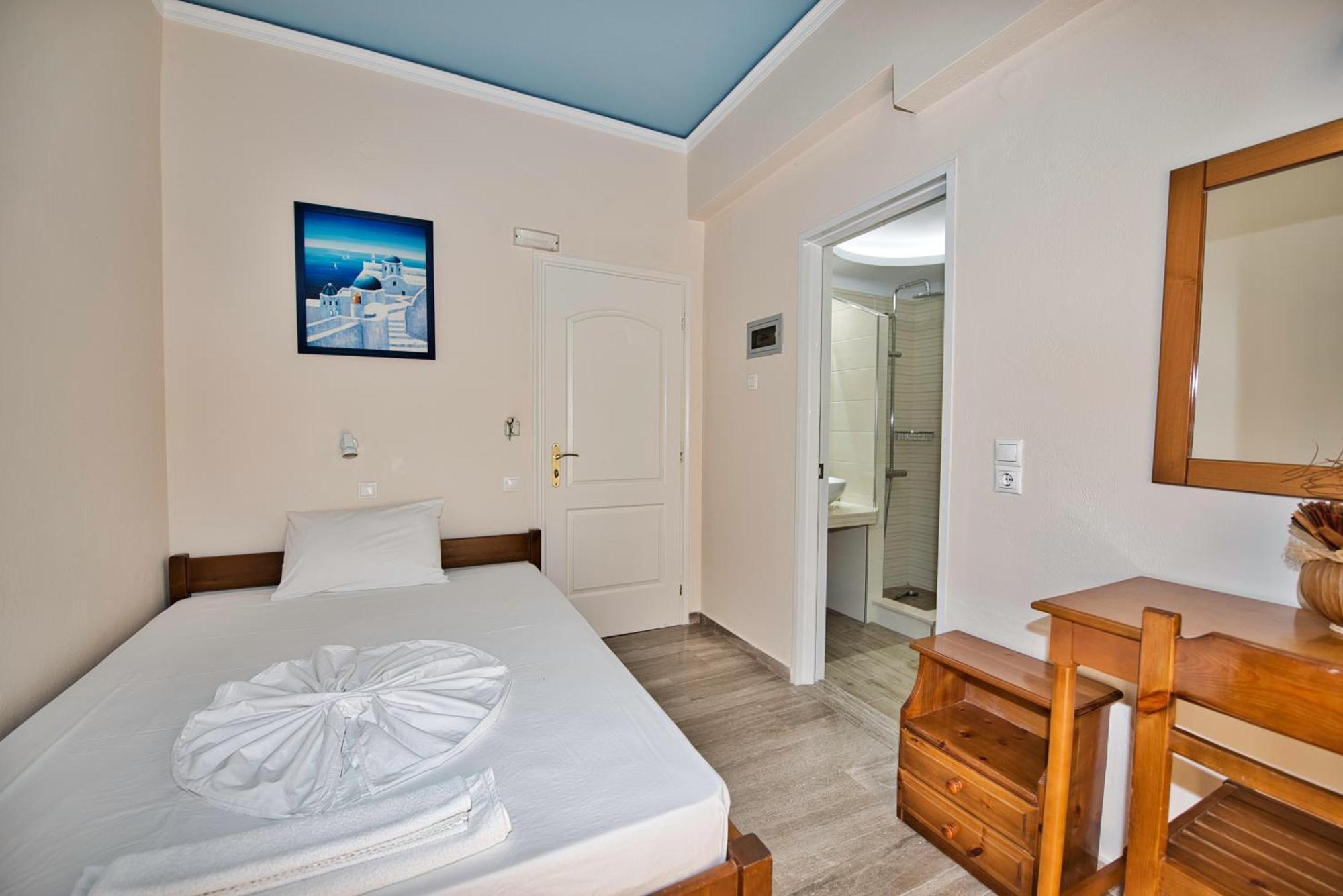 Villa Nikos Karamolegkos Kamari Kamári Exterior foto
