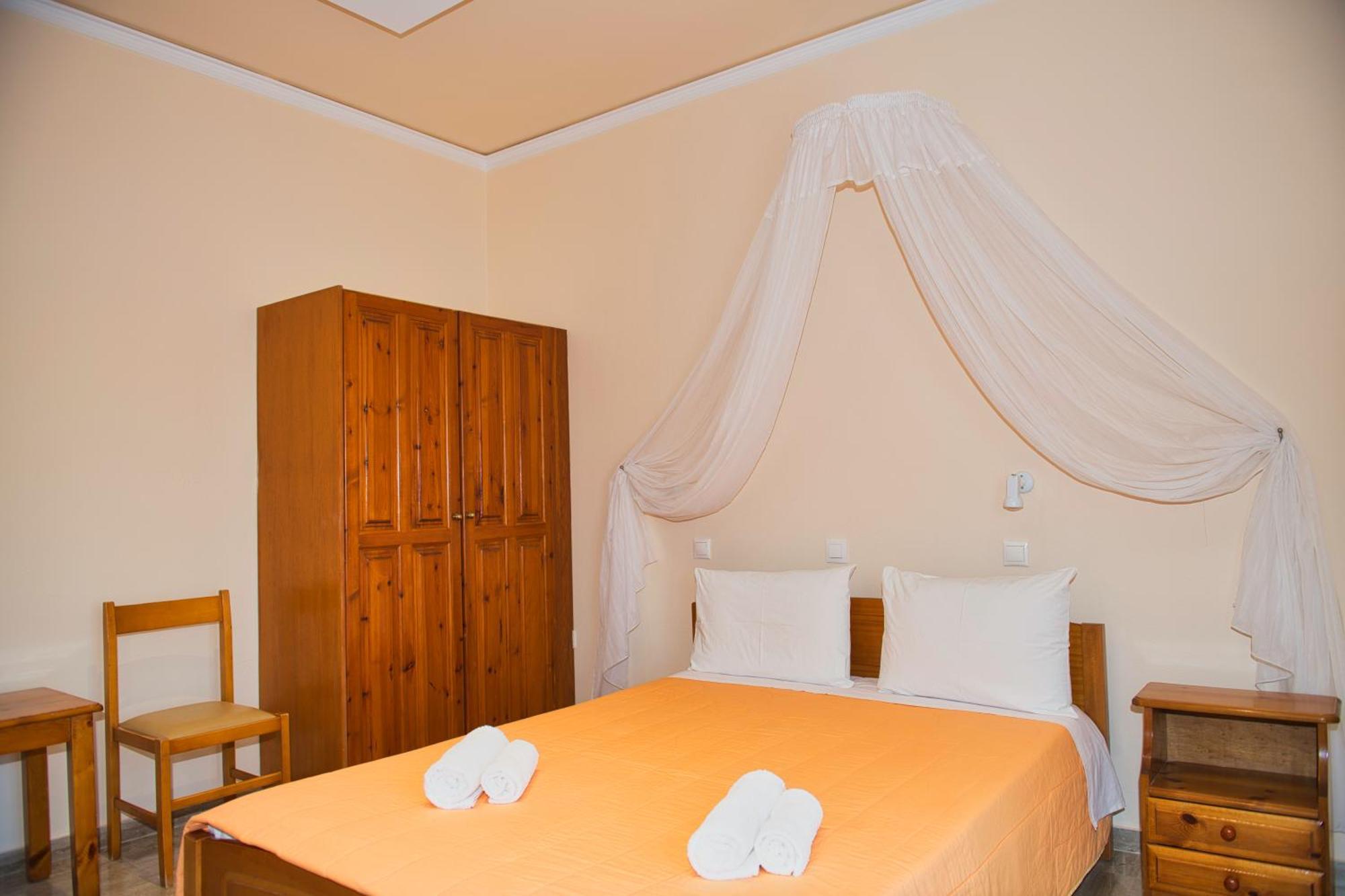 Villa Nikos Karamolegkos Kamari Kamári Exterior foto